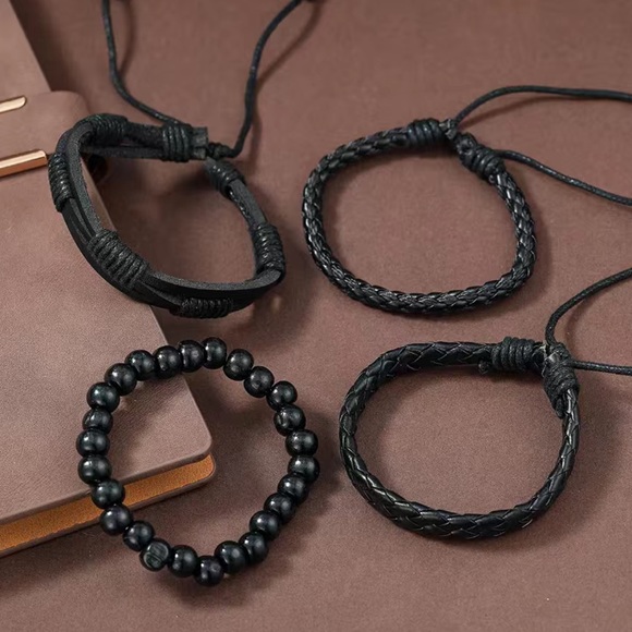Set a four leather and Wood bracelets - Picture 5 of 10